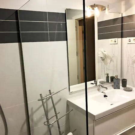 Elegant In Puerto Banus Apartment *