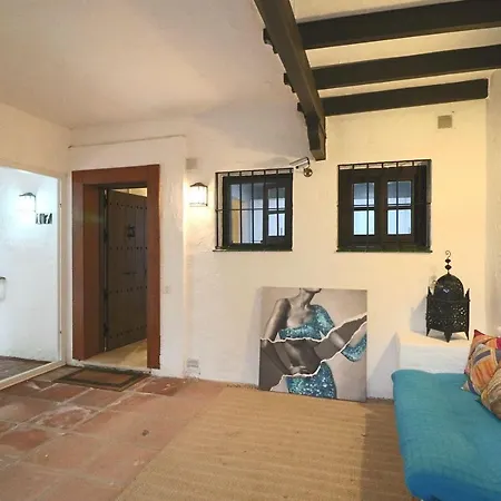 Elegant In Puerto Banus Apartment Marbella